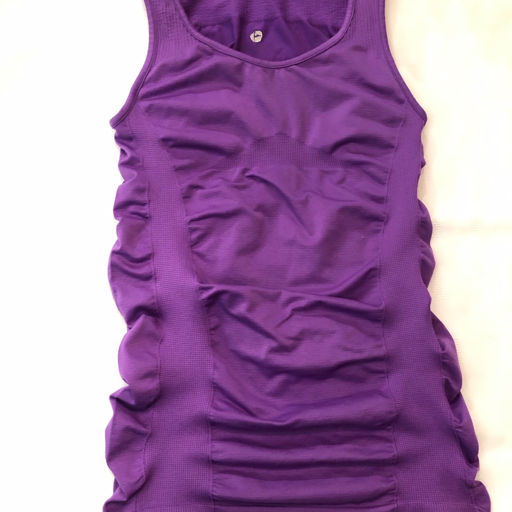 Workout tank top